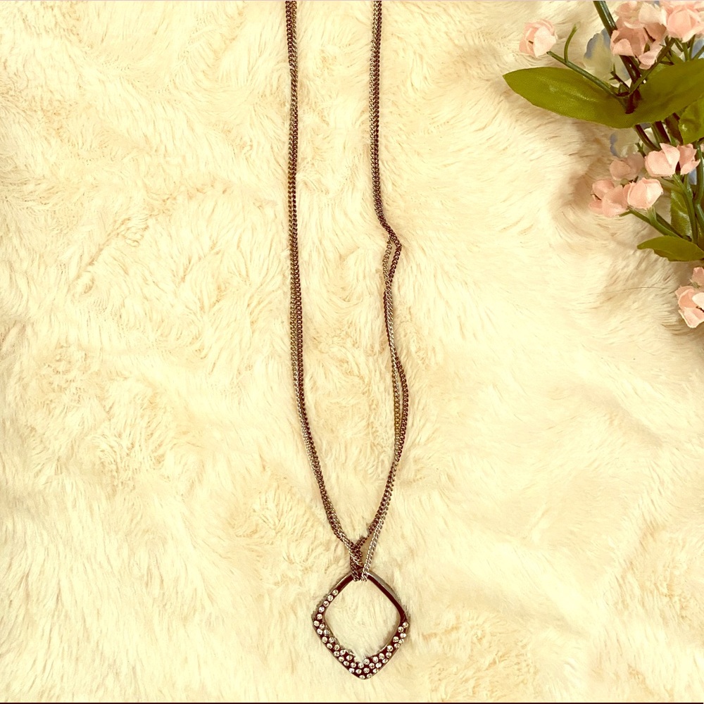 Kenneth Cole chain